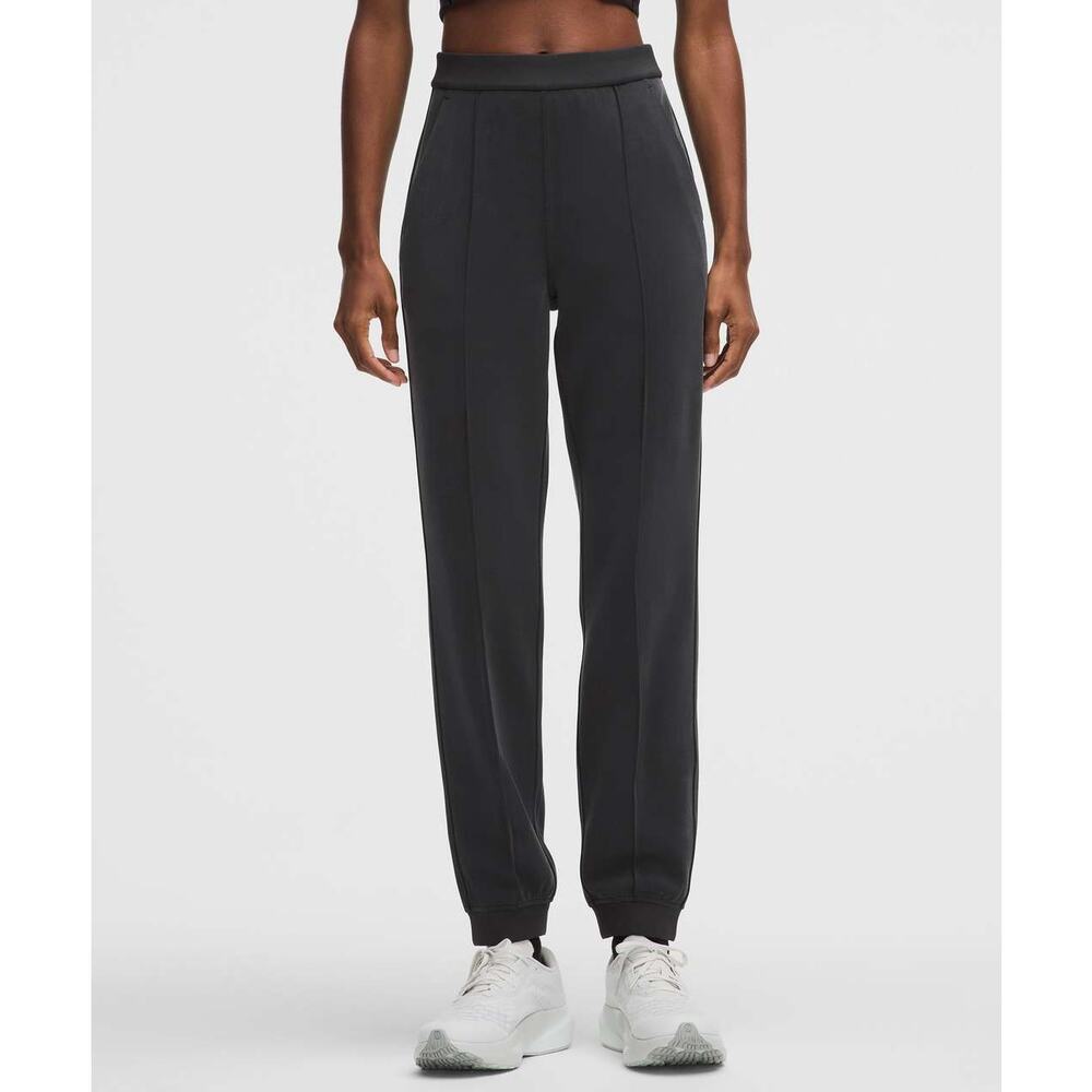 NWT Lululemon Softstreme Classic-Fit High Rise Jogger Pants Black Womens Small